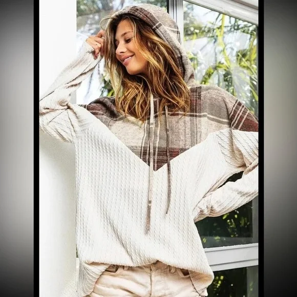 BIBI PLAID BRUSH KNIT CONRAST CABLE KNIT HOODIE - Picture 6 of 7